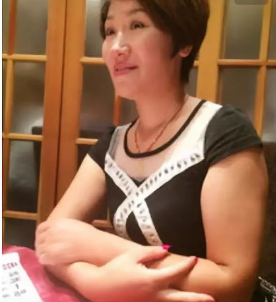 李明霖和网红撕逼3个月,想过娱乐圈会怎么看他弟弟李宏毅吗?